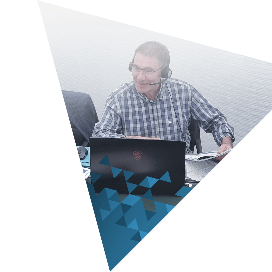 Floyd_triangles https://www.caplangues.live/wp-content/uploads/2022/06/Floyd_triangles-min.png